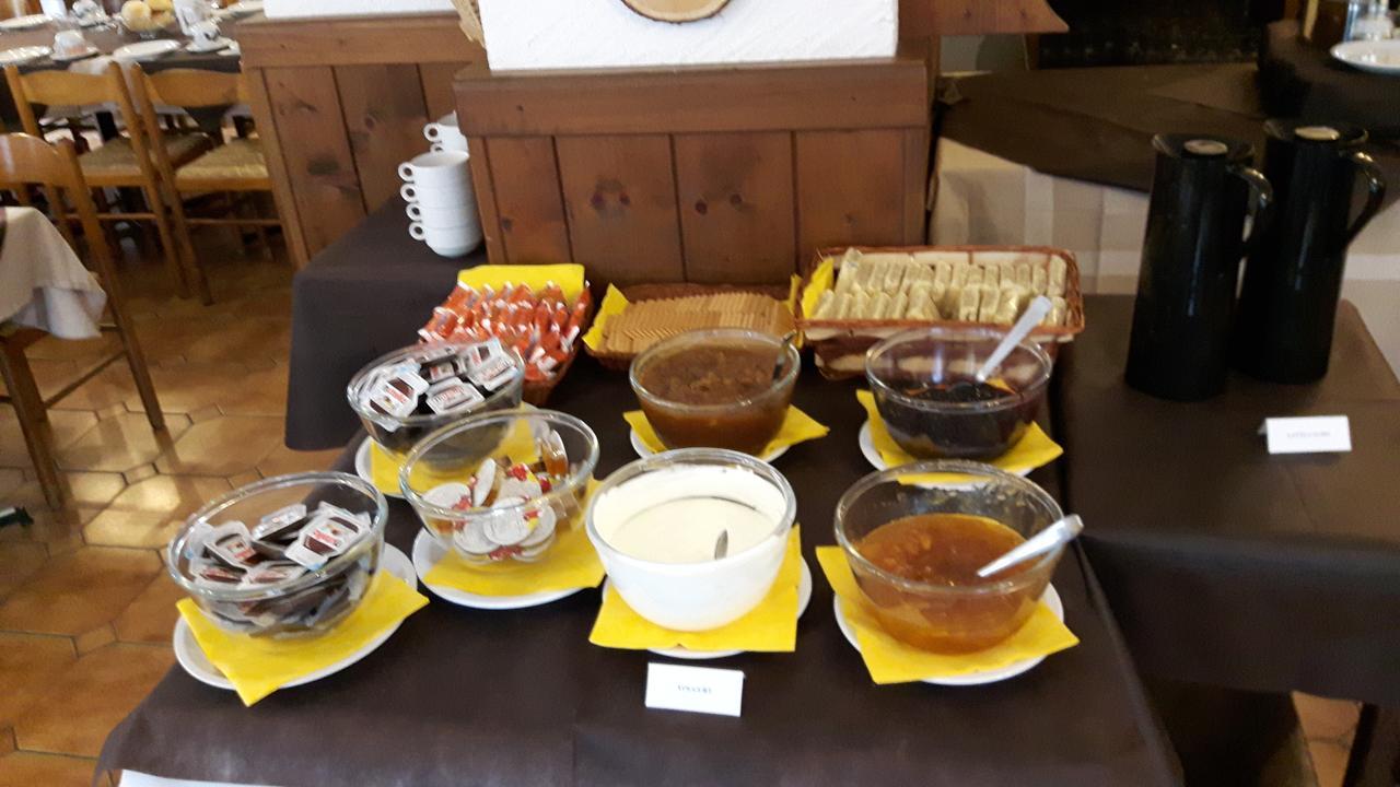 Hotel Casa Alpina De Filippi Macugnaga Zewnętrze zdjęcie