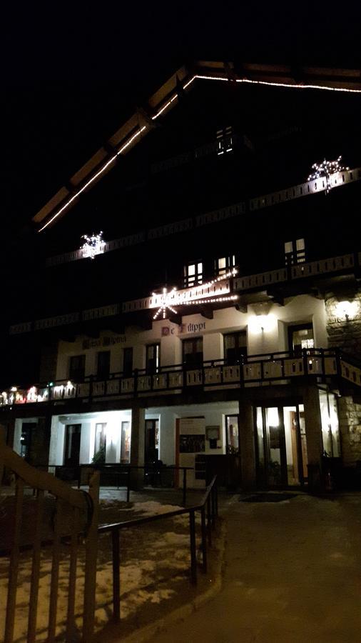Hotel Casa Alpina De Filippi Macugnaga Zewnętrze zdjęcie