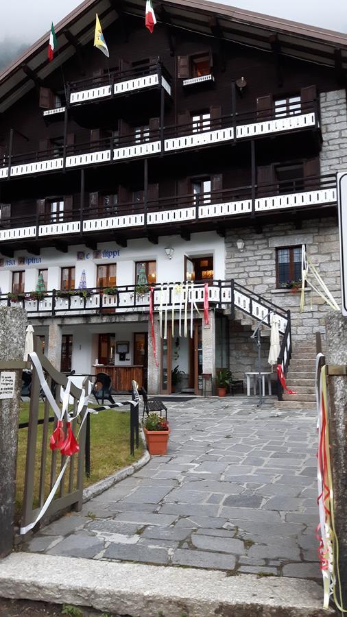 Hotel Casa Alpina De Filippi Macugnaga Zewnętrze zdjęcie