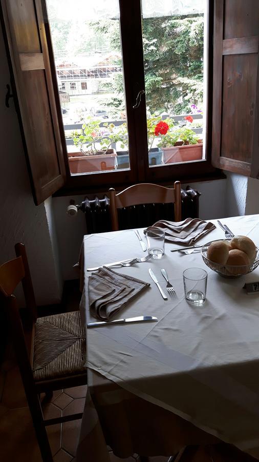 Hotel Casa Alpina De Filippi Macugnaga Zewnętrze zdjęcie